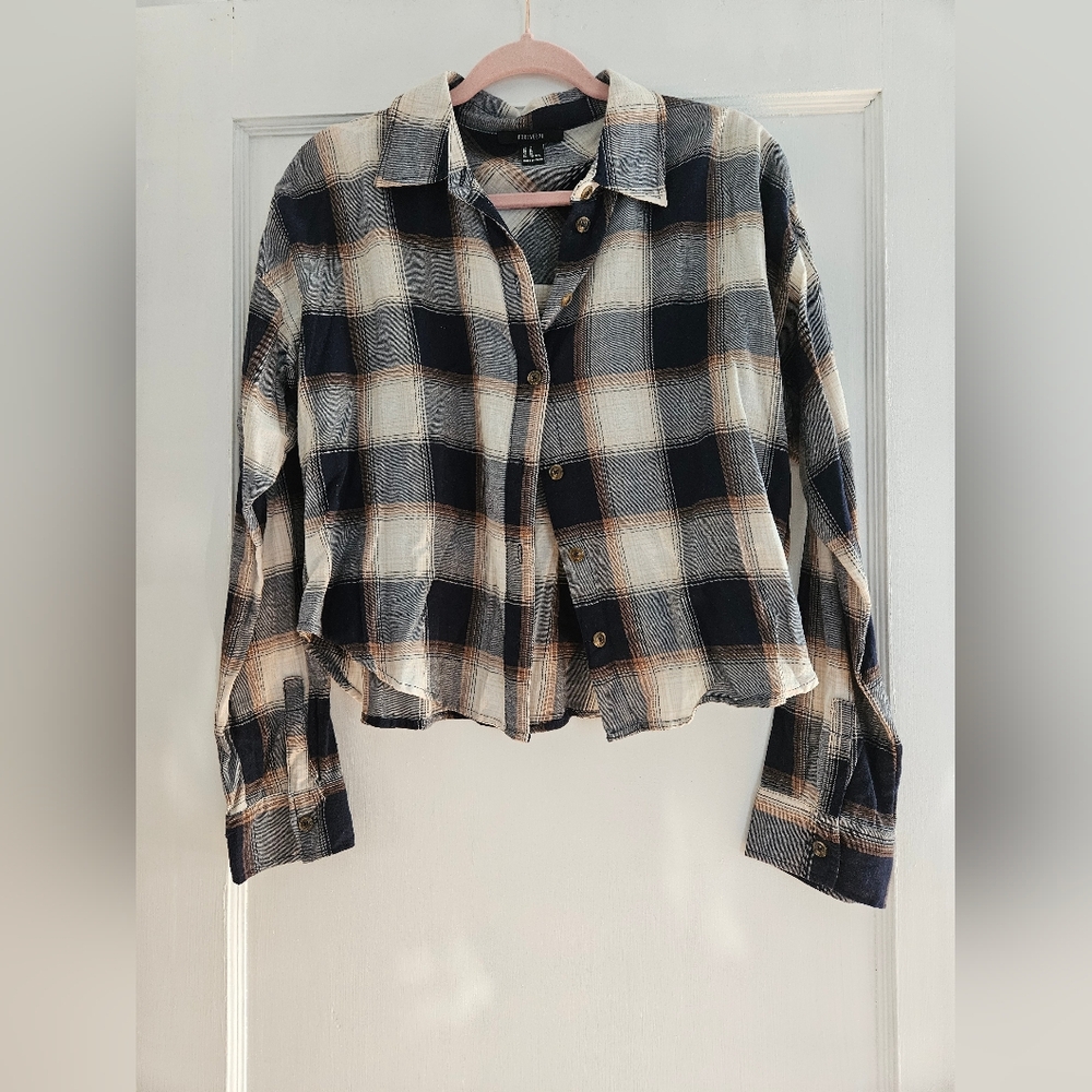 Forever 21 Cropped Plaid Shirt